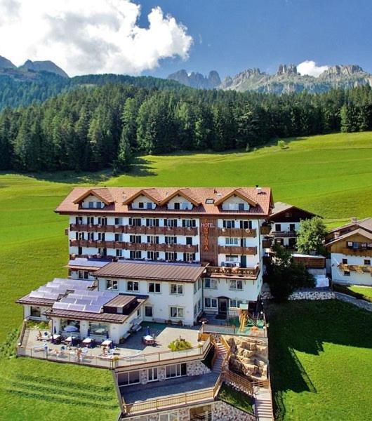 Family & Wellness Fontana 3*